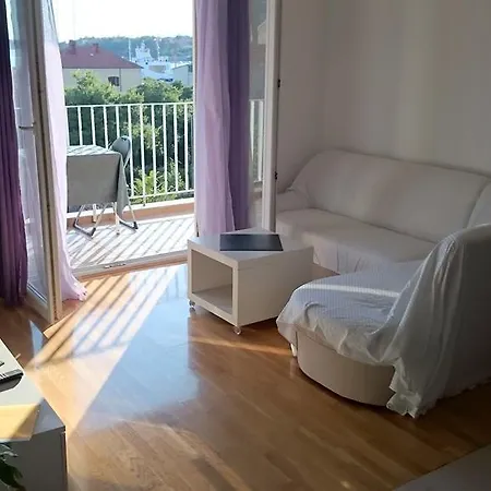Velcic Cres